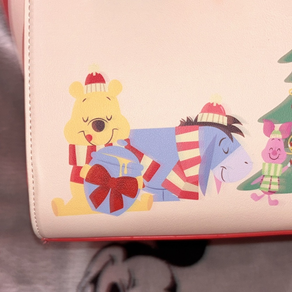 HP๐๐๐๐๐Winnie the Pooh Christmas Satchel Purse - Picture 11 of 12